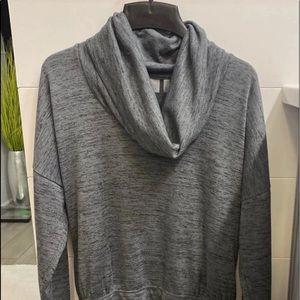 Athleta pullover